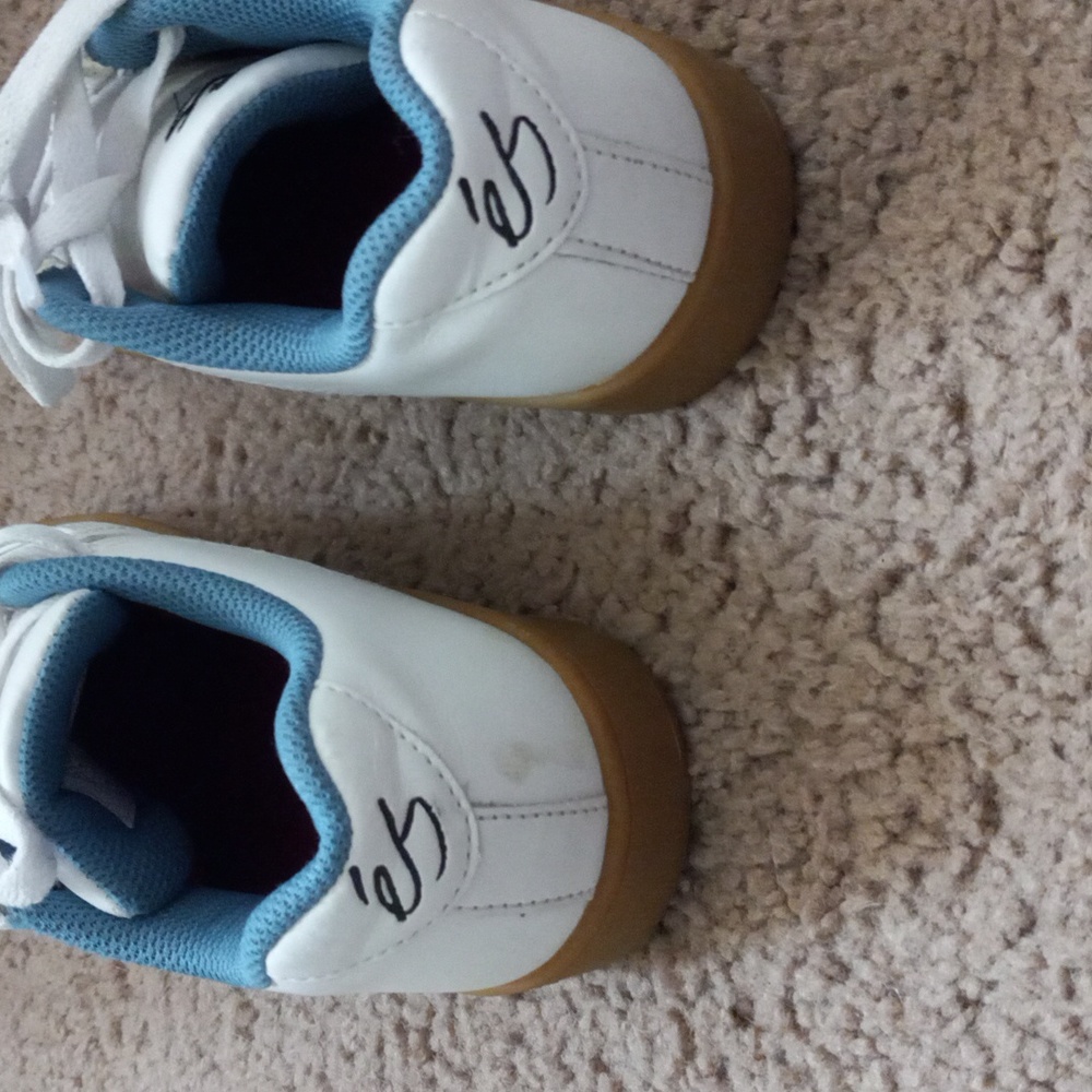 eS skate shoes size 5.5 - Picture 3 of 6